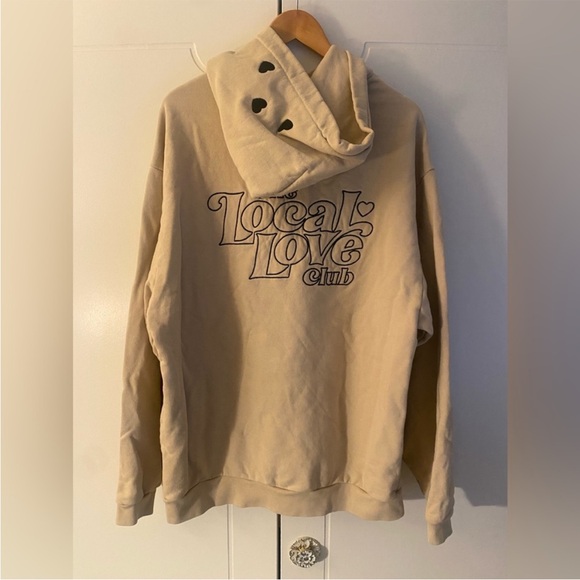 The Local Love Club Sweat Set - Picture 2 of 9